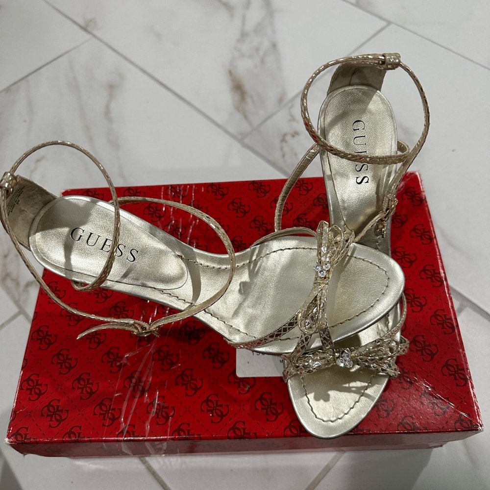 Guess shoes - Picture 2 of 7